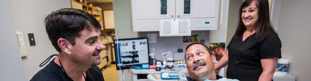 emergency dentistry, tooth and jaw pain, chipped tooth repair, gum disease, cleaning, checkup