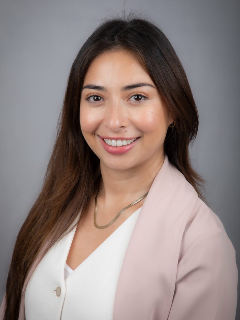 Dr. Valeria Del Castillo